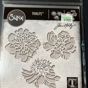 NWOT Sizzix Thinlits (3)-Floral
